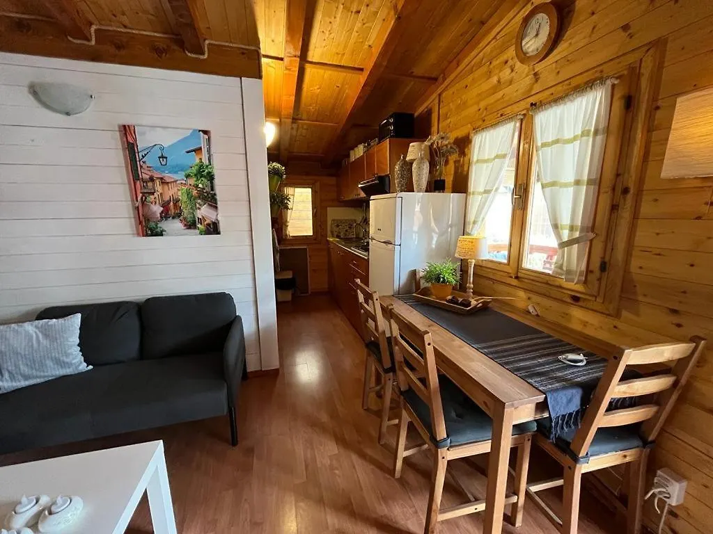 Casaviacomo Chalets 波尔莱扎 0*,  意大利